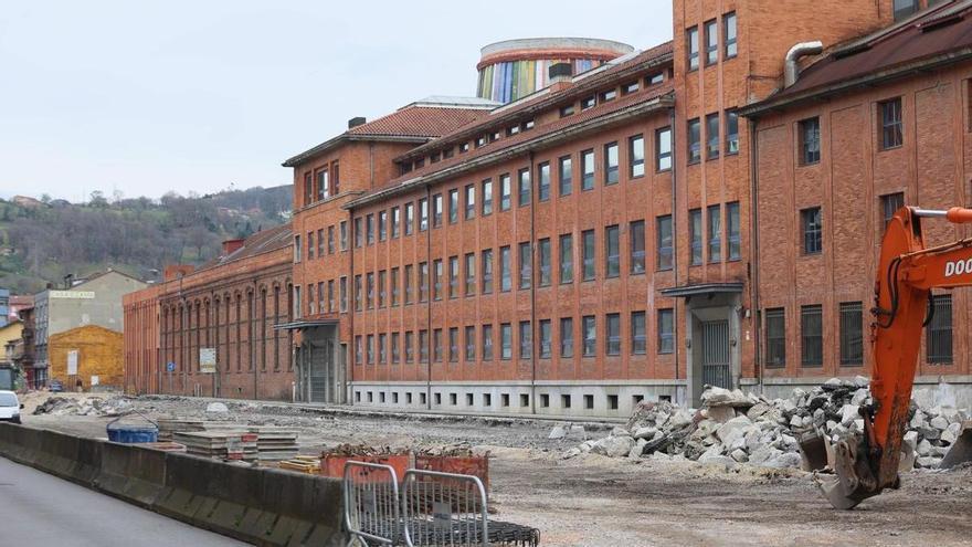 El bulevar industrial de Langreo: 500 metros de paseo peatonal sobre el origen de la industrialización asturiana