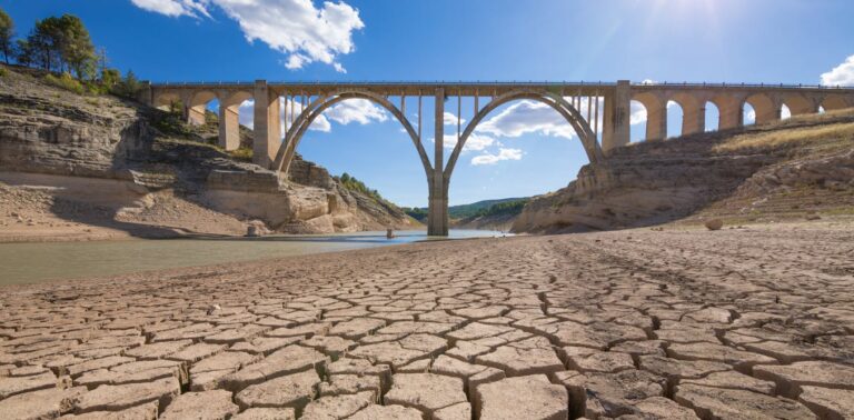 Ríos secos: ecosistemas ignorados que regulan el clima, protegen del riesgo de inundación y sostienen la biodiversidad