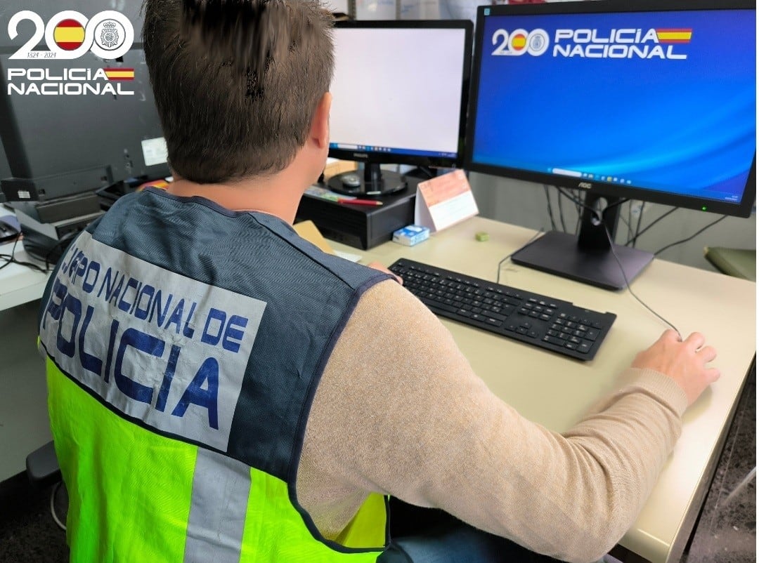 Detenido en Alcanar un hombre de 26 años acusado de acosar sexualmente a 21 menores a través de redes sociales
