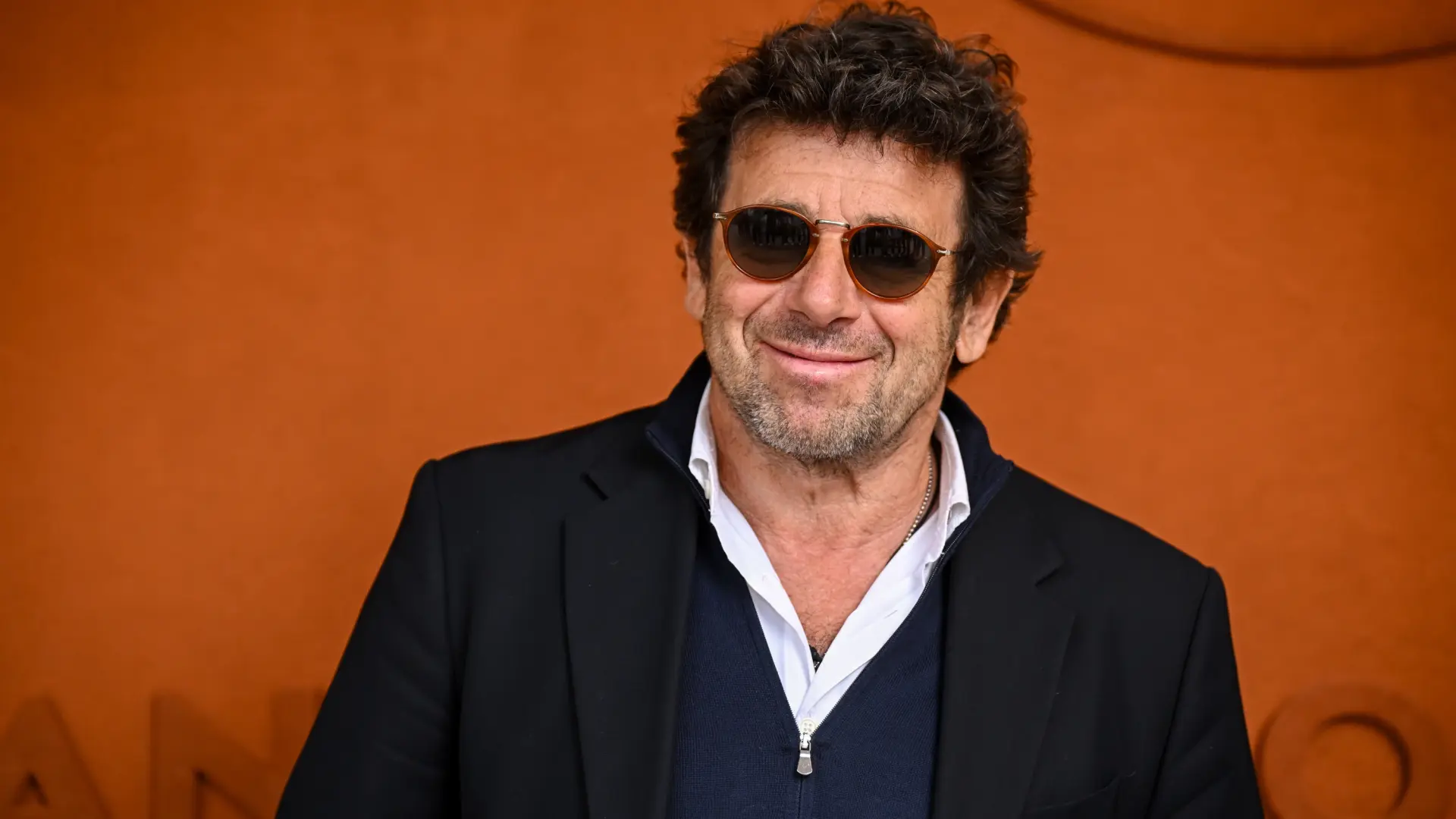 La fiscalía francesa pide el ingreso en prisión del cantante Patrick Bruel por violación y agresiones sexuales