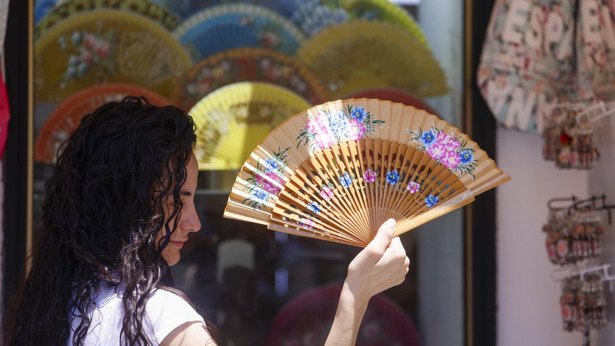España afronta su tercera ola de calor del verano: hasta 44 grados y avisos en once comunidades