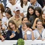 Francia aprueba la prohibición de redes sociales para menores de 15 años: primer país europeo en fijar una mayoría digital