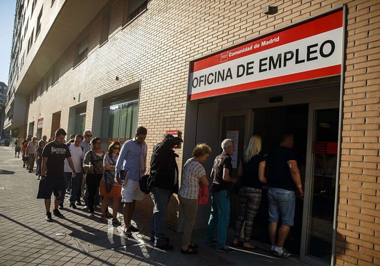 El IMV acumula prestaciones y desincentiva el empleo: la Airef exige una reforma que el Gobierno rechaza