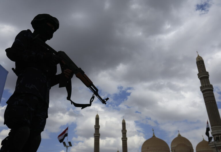 Arabia Saudí activa alertas por amenaza aérea mientras Oriente Próximo acumula tensiones