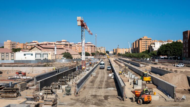 Almería reescribe su mapa urbano: zonas verdes y equipamientos donde antes estaban las vías del tren